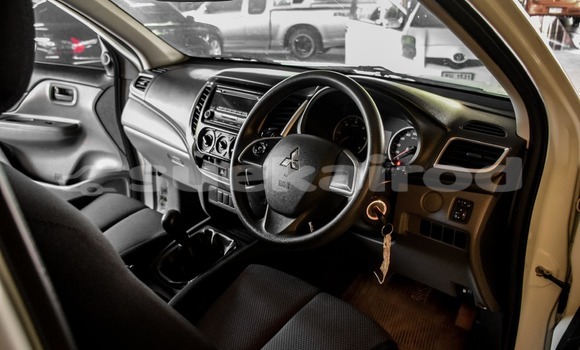 ซื้อ รถมือสอง Mitsubishi Triton ขาว รถยนต์ ใน %{เมือง} ใน กรุงเทพมหานคร ซื้อ รถมือสอง Mitsubishi Triton ขาว รถยนต์ ใน %{เมือง} ใน กรุงเทพมหานคร