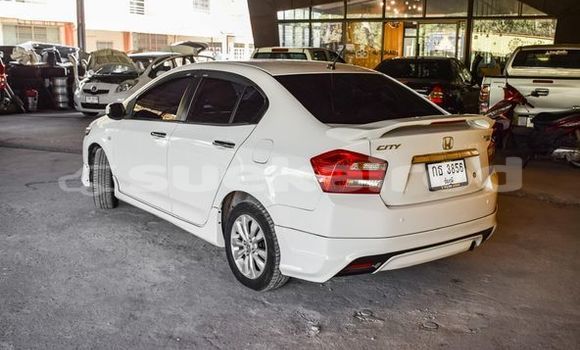 ซื้อ รถมือสอง Honda City ขาว รถยนต์ ใน %{เมือง} ใน กรุงเทพมหานคร ซื้อ รถมือสอง Honda City ขาว รถยนต์ ใน %{เมือง} ใน กรุงเทพมหานคร