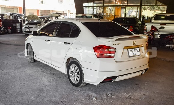 ซื้อ รถมือสอง Honda City ขาว รถยนต์ ใน %{เมือง} ใน กรุงเทพมหานคร ซื้อ รถมือสอง Honda City ขาว รถยนต์ ใน %{เมือง} ใน กรุงเทพมหานคร