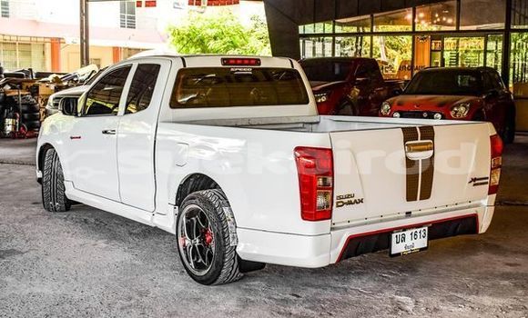 ซื้อ รถมือสอง Isuzu D-Max ขาว รถยนต์ ใน %{เมือง} ใน กรุงเทพมหานคร ซื้อ รถมือสอง Isuzu D-Max ขาว รถยนต์ ใน %{เมือง} ใน กรุงเทพมหานคร
