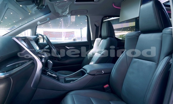 Buy Used Toyota Alphard Brown Car in Bangkok in Bangkok Buy Used Toyota Alphard Brown Car in Bangkok in Bangkok