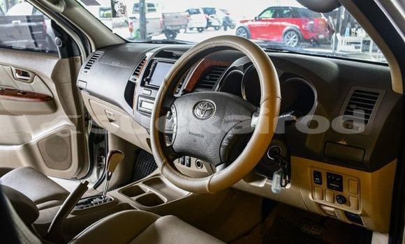 ซื้อ รถมือสอง Toyota Fortuner เงิน รถยนต์ ใน %{เมือง} ใน กรุงเทพมหานคร ซื้อ รถมือสอง Toyota Fortuner เงิน รถยนต์ ใน %{เมือง} ใน กรุงเทพมหานคร