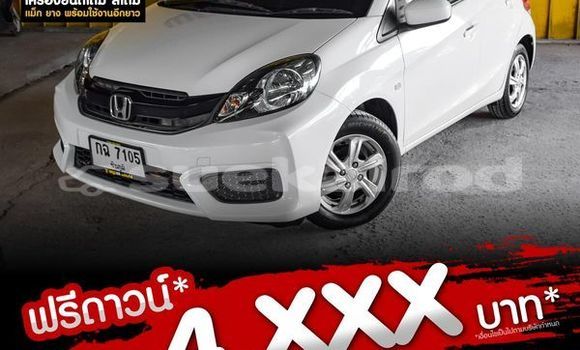 ซื้อ รถมือสอง Honda Brio ขาว รถยนต์ ใน %{เมือง} ใน กรุงเทพมหานคร