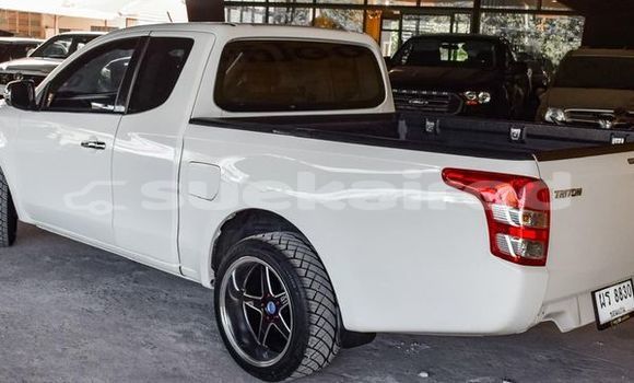 ซื้อ รถมือสอง Mitsubishi Triton ขาว รถยนต์ ใน %{เมือง} ใน กรุงเทพมหานคร ซื้อ รถมือสอง Mitsubishi Triton ขาว รถยนต์ ใน %{เมือง} ใน กรุงเทพมหานคร
