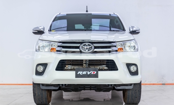 Buy Used Toyota Hiluxe Revo White Car in Bangkok in Bangkok Buy Used Toyota Hiluxe Revo White Car in Bangkok in Bangkok