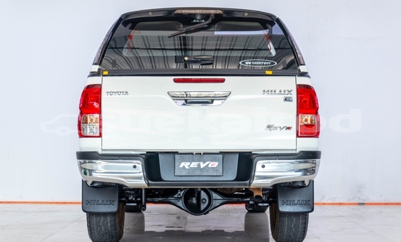 Buy Used Toyota Hiluxe Revo White Car in Bangkok in Bangkok Buy Used Toyota Hiluxe Revo White Car in Bangkok in Bangkok