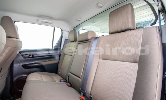 Buy Used Toyota Hiluxe Revo White Car in Bangkok in Bangkok Buy Used Toyota Hiluxe Revo White Car in Bangkok in Bangkok