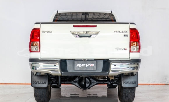 Buy Used Toyota Hiluxe Revo White Car in Bangkok in Bangkok Buy Used Toyota Hiluxe Revo White Car in Bangkok in Bangkok