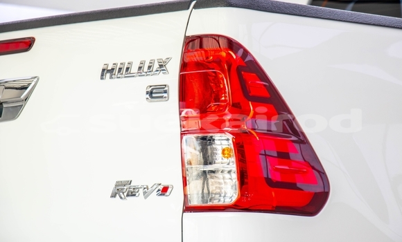 Buy Used Toyota Hiluxe Revo White Car in Bangkok in Bangkok Buy Used Toyota Hiluxe Revo White Car in Bangkok in Bangkok