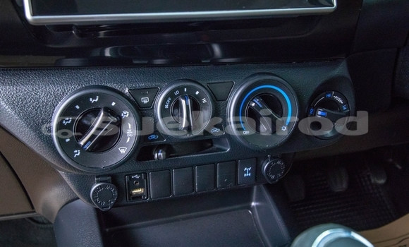 Buy Used Toyota Hiluxe Revo White Car in Bangkok in Bangkok Buy Used Toyota Hiluxe Revo White Car in Bangkok in Bangkok