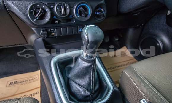 Buy Used Toyota Hiluxe Revo White Car in Bangkok in Bangkok Buy Used Toyota Hiluxe Revo White Car in Bangkok in Bangkok