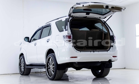 ซื้อ รถมือสอง Toyota Fortuner ขาว รถยนต์ ใน %{เมือง} ใน กรุงเทพมหานคร ซื้อ รถมือสอง Toyota Fortuner ขาว รถยนต์ ใน %{เมือง} ใน กรุงเทพมหานคร