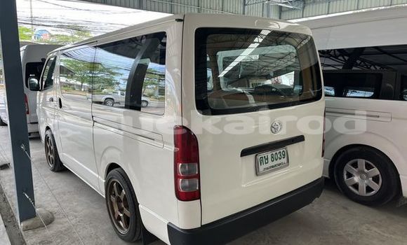 ซื้อ รถมือสอง Toyota Commuter ขาว รถยนต์ ใน %{เมือง} ใน กรุงเทพมหานคร ซื้อ รถมือสอง Toyota Commuter ขาว รถยนต์ ใน %{เมือง} ใน กรุงเทพมหานคร