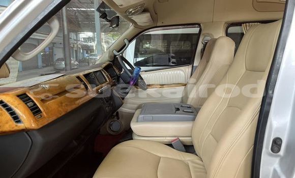 ซื้อ รถมือสอง Toyota Commuter เงิน รถยนต์ ใน %{เมือง} ใน กรุงเทพมหานคร ซื้อ รถมือสอง Toyota Commuter เงิน รถยนต์ ใน %{เมือง} ใน กรุงเทพมหานคร