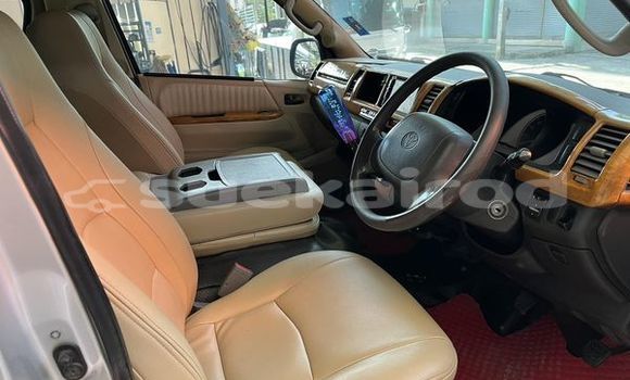 ซื้อ รถมือสอง Toyota Commuter เงิน รถยนต์ ใน %{เมือง} ใน กรุงเทพมหานคร ซื้อ รถมือสอง Toyota Commuter เงิน รถยนต์ ใน %{เมือง} ใน กรุงเทพมหานคร