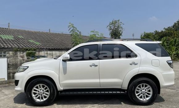 ซื้อ รถมือสอง Toyota Fortuner ขาว รถยนต์ ใน %{เมือง} ใน กรุงเทพมหานคร ซื้อ รถมือสอง Toyota Fortuner ขาว รถยนต์ ใน %{เมือง} ใน กรุงเทพมหานคร