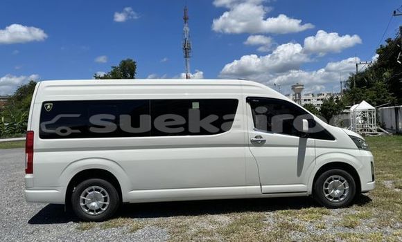 ซื้อ รถมือสอง Toyota Commuter ขาว รถยนต์ ใน %{เมือง} ใน กรุงเทพมหานคร ซื้อ รถมือสอง Toyota Commuter ขาว รถยนต์ ใน %{เมือง} ใน กรุงเทพมหานคร