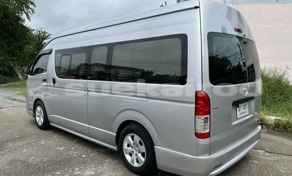 ซื้อ รถมือสอง Toyota Commuter เงิน รถยนต์ ใน %{เมือง} ใน กรุงเทพมหานคร ซื้อ รถมือสอง Toyota Commuter เงิน รถยนต์ ใน %{เมือง} ใน กรุงเทพมหานคร