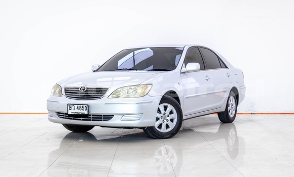 Buy Used Toyota Camry Silver Car in Bangkok in Bangkok