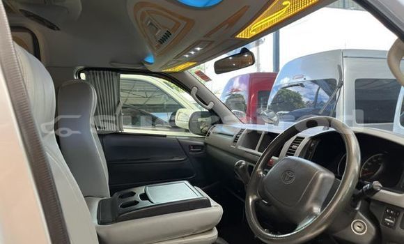 ซื้อ รถมือสอง Toyota Commuter เงิน รถยนต์ ใน %{เมือง} ใน กรุงเทพมหานคร ซื้อ รถมือสอง Toyota Commuter เงิน รถยนต์ ใน %{เมือง} ใน กรุงเทพมหานคร