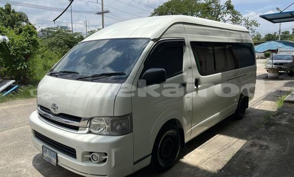 ซื้อ รถมือสอง Toyota Commuter ขาว รถยนต์ ใน %{เมือง} ใน กรุงเทพมหานคร ซื้อ รถมือสอง Toyota Commuter ขาว รถยนต์ ใน %{เมือง} ใน กรุงเทพมหานคร