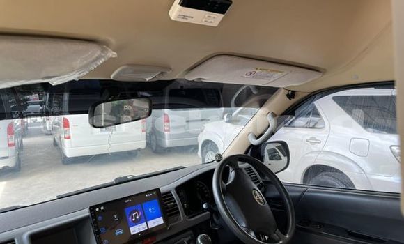 ซื้อ รถมือสอง Toyota Commuter เงิน รถยนต์ ใน %{เมือง} ใน กรุงเทพมหานคร ซื้อ รถมือสอง Toyota Commuter เงิน รถยนต์ ใน %{เมือง} ใน กรุงเทพมหานคร