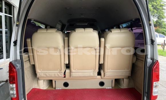 ซื้อ รถมือสอง Toyota Commuter เงิน รถยนต์ ใน %{เมือง} ใน กรุงเทพมหานคร ซื้อ รถมือสอง Toyota Commuter เงิน รถยนต์ ใน %{เมือง} ใน กรุงเทพมหานคร