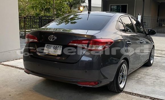 ซื้อ รถมือสอง Toyota Yaris Ativ สีดำ รถยนต์ ใน %{เมือง} ใน กรุงเทพมหานคร ซื้อ รถมือสอง Toyota Yaris Ativ สีดำ รถยนต์ ใน %{เมือง} ใน กรุงเทพมหานคร