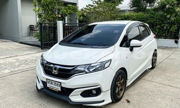ซื้อ รถมือสอง Honda Jazz ขาว รถยนต์ ใน %{เมือง} ใน กรุงเทพมหานคร ซื้อ รถมือสอง Honda Jazz ขาว รถยนต์ ใน %{เมือง} ใน กรุงเทพมหานคร