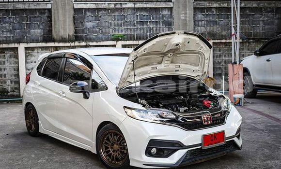 ซื้อ รถมือสอง Honda Jazz ขาว รถยนต์ ใน %{เมือง} ใน กรุงเทพมหานคร ซื้อ รถมือสอง Honda Jazz ขาว รถยนต์ ใน %{เมือง} ใน กรุงเทพมหานคร