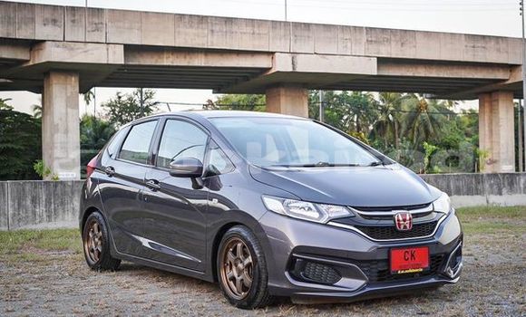 ซื้อ รถมือสอง Honda Jazz สีดำ รถยนต์ ใน %{เมือง} ใน กรุงเทพมหานคร ซื้อ รถมือสอง Honda Jazz สีดำ รถยนต์ ใน %{เมือง} ใน กรุงเทพมหานคร