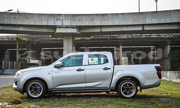 ซื้อ รถมือสอง Isuzu D-Max เงิน รถยนต์ ใน %{เมือง} ใน กรุงเทพมหานคร ซื้อ รถมือสอง Isuzu D-Max เงิน รถยนต์ ใน %{เมือง} ใน กรุงเทพมหานคร