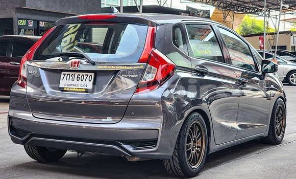 ซื้อ รถมือสอง Honda Jazz สีดำ รถยนต์ ใน %{เมือง} ใน กรุงเทพมหานคร ซื้อ รถมือสอง Honda Jazz สีดำ รถยนต์ ใน %{เมือง} ใน กรุงเทพมหานคร