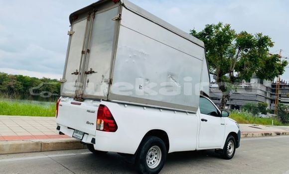 Buy Used Toyota Hiluxe Revo White Car in Bangkok in Bangkok Buy Used Toyota Hiluxe Revo White Car in Bangkok in Bangkok