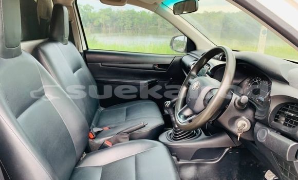 Buy Used Toyota Hiluxe Revo White Car in Bangkok in Bangkok Buy Used Toyota Hiluxe Revo White Car in Bangkok in Bangkok