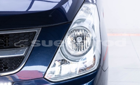 Buy Used Hyundai H1 Blue Car in Bangkok in Bangkok Buy Used Hyundai H1 Blue Car in Bangkok in Bangkok