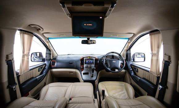 Buy Used Hyundai H1 Blue Car in Bangkok in Bangkok Buy Used Hyundai H1 Blue Car in Bangkok in Bangkok