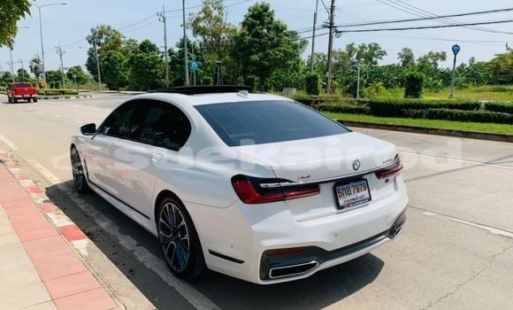 Buy Used BMW 7-Series White Car in Bangkok in Bangkok Buy Used BMW 7-Series White Car in Bangkok in Bangkok