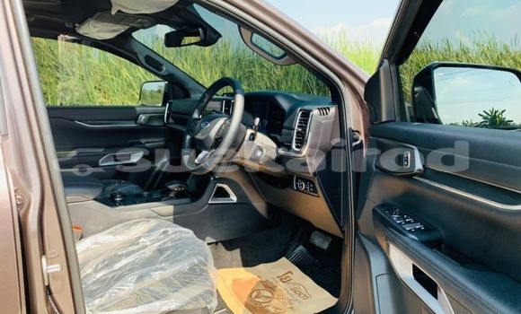 Buy Used Ford Everest Brown Car in Bangkok in Bangkok Buy Used Ford Everest Brown Car in Bangkok in Bangkok