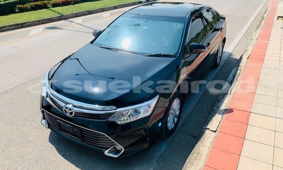 ซื้อ รถมือสอง Toyota Camry เงิน รถยนต์ ใน %{เมือง} ใน กรุงเทพมหานคร