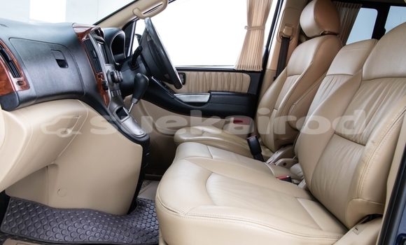 ซื้อ รถมือสอง Hyundai H1 สีน้ำเงิน รถยนต์ ใน %{เมือง} ใน กรุงเทพมหานคร ซื้อ รถมือสอง Hyundai H1 สีน้ำเงิน รถยนต์ ใน %{เมือง} ใน กรุงเทพมหานคร