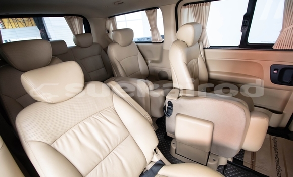 ซื้อ รถมือสอง Hyundai H1 สีน้ำเงิน รถยนต์ ใน %{เมือง} ใน กรุงเทพมหานคร ซื้อ รถมือสอง Hyundai H1 สีน้ำเงิน รถยนต์ ใน %{เมือง} ใน กรุงเทพมหานคร