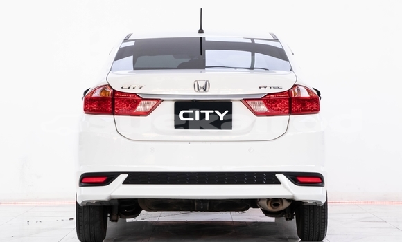 ซื้อ รถมือสอง Honda City ขาว รถยนต์ ใน %{เมือง} ใน กรุงเทพมหานคร ซื้อ รถมือสอง Honda City ขาว รถยนต์ ใน %{เมือง} ใน กรุงเทพมหานคร