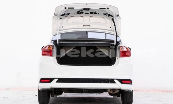 ซื้อ รถมือสอง Honda City ขาว รถยนต์ ใน %{เมือง} ใน กรุงเทพมหานคร ซื้อ รถมือสอง Honda City ขาว รถยนต์ ใน %{เมือง} ใน กรุงเทพมหานคร