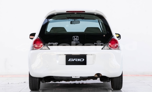 ซื้อ รถมือสอง Honda Brio ขาว รถยนต์ ใน %{เมือง} ใน กรุงเทพมหานคร ซื้อ รถมือสอง Honda Brio ขาว รถยนต์ ใน %{เมือง} ใน กรุงเทพมหานคร