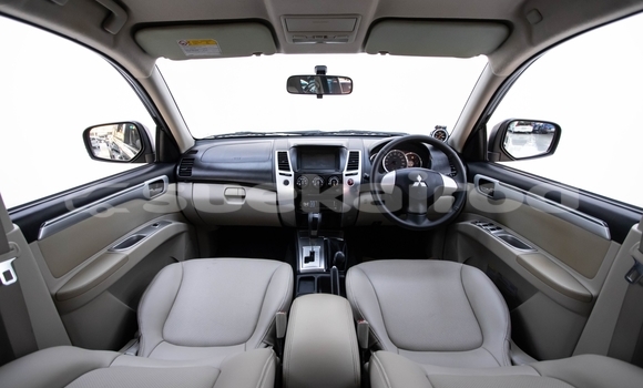 ซื้อ รถมือสอง Mitsubishi Pajero สีดำ รถยนต์ ใน %{เมือง} ใน กรุงเทพมหานคร ซื้อ รถมือสอง Mitsubishi Pajero สีดำ รถยนต์ ใน %{เมือง} ใน กรุงเทพมหานคร