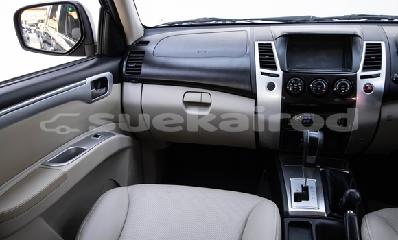 ซื้อ รถมือสอง Mitsubishi Pajero สีดำ รถยนต์ ใน %{เมือง} ใน กรุงเทพมหานคร ซื้อ รถมือสอง Mitsubishi Pajero สีดำ รถยนต์ ใน %{เมือง} ใน กรุงเทพมหานคร