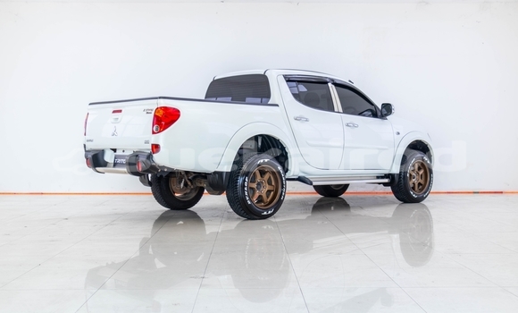 Buy Used Mitsubishi Triton White Car in Bangkok in Bangkok Buy Used Mitsubishi Triton White Car in Bangkok in Bangkok