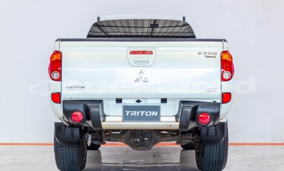 Buy Used Mitsubishi Triton White Car in Bangkok in Bangkok Buy Used Mitsubishi Triton White Car in Bangkok in Bangkok