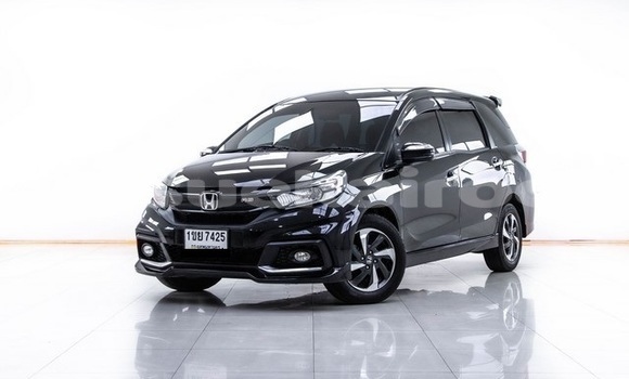 ซื้อ รถมือสอง Honda Mobilio สีดำ รถยนต์ ใน %{เมือง} ใน กรุงเทพมหานคร